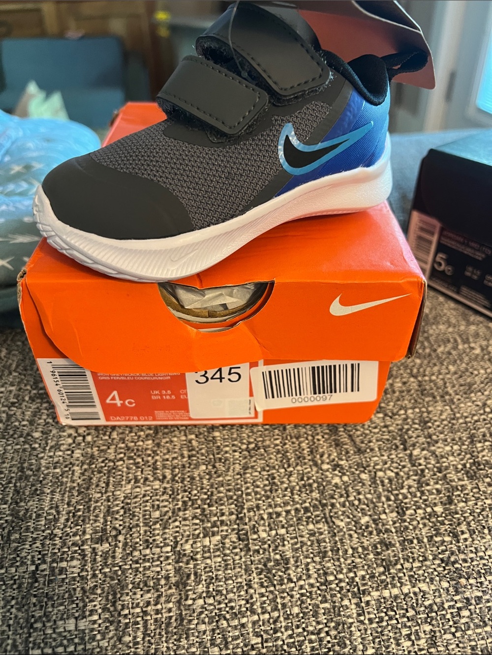 Nike Kids Gray and Blue Hook-and-Loop Athletic Sneakers
